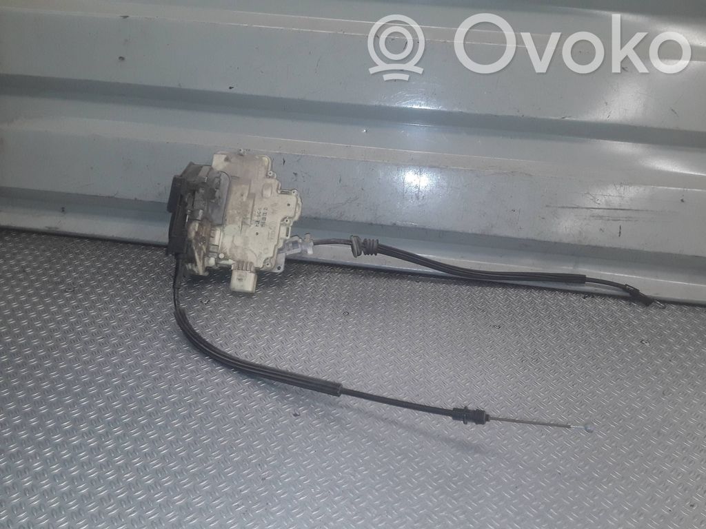 Volkswagen PASSAT B6 Zamek drzwi przednich