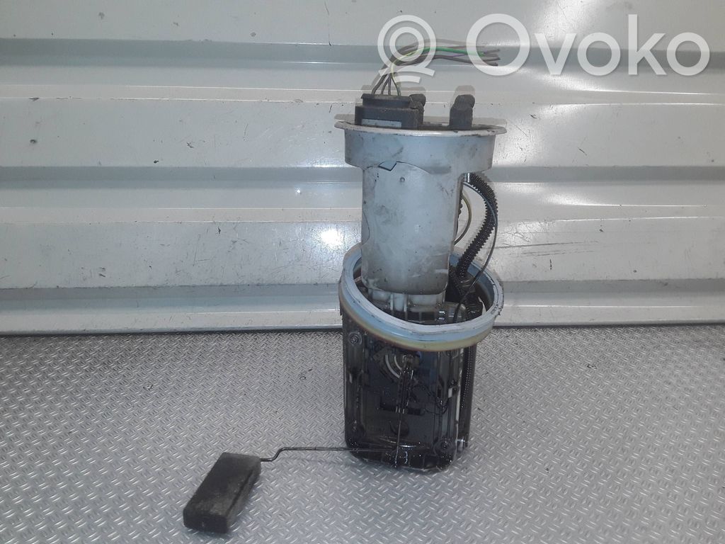 Volkswagen PASSAT B5.5 Pompă combustibil în rezervor 