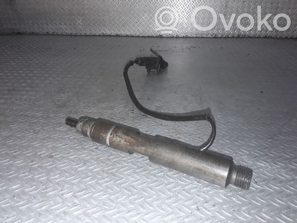 Sprausla (-i)   8200047506