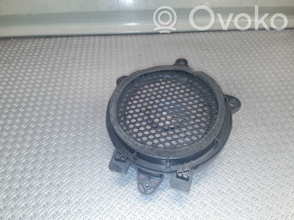 Altavoz de la puerta delantera   04685967AD