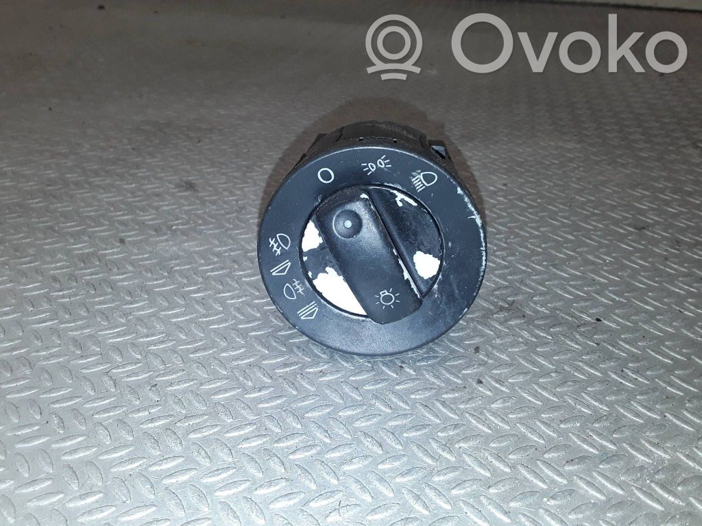 Light switch   8E0941531C