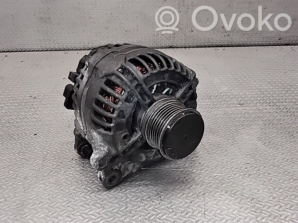 Volkswagen Touran I Generatore/alternatore