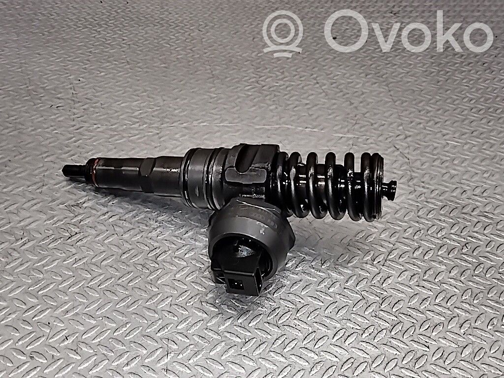 Injector combustibil   038130073AG