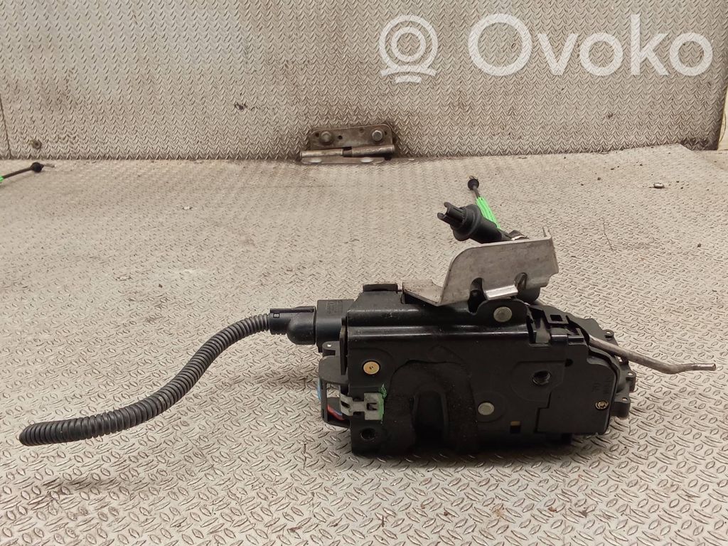 Rear door lock   4E0839015