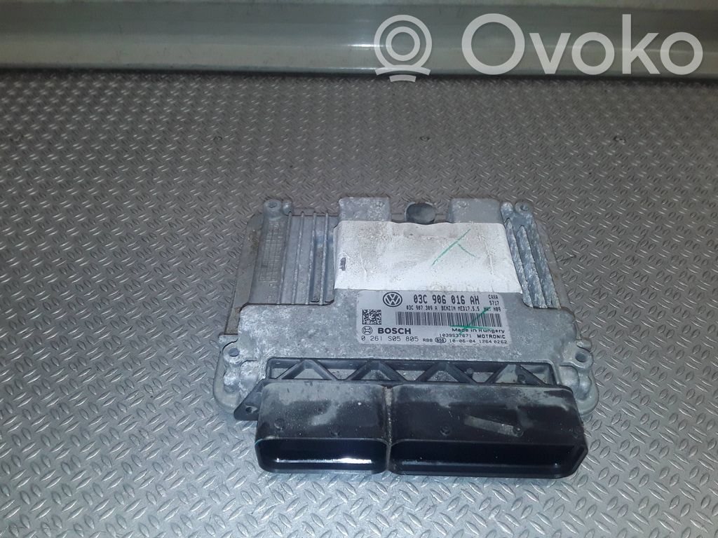 Volkswagen Golf VI Engine control unit/module 