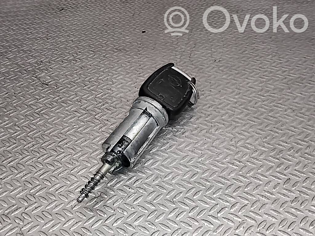 Opel Astra G Užvedimo spynelė 