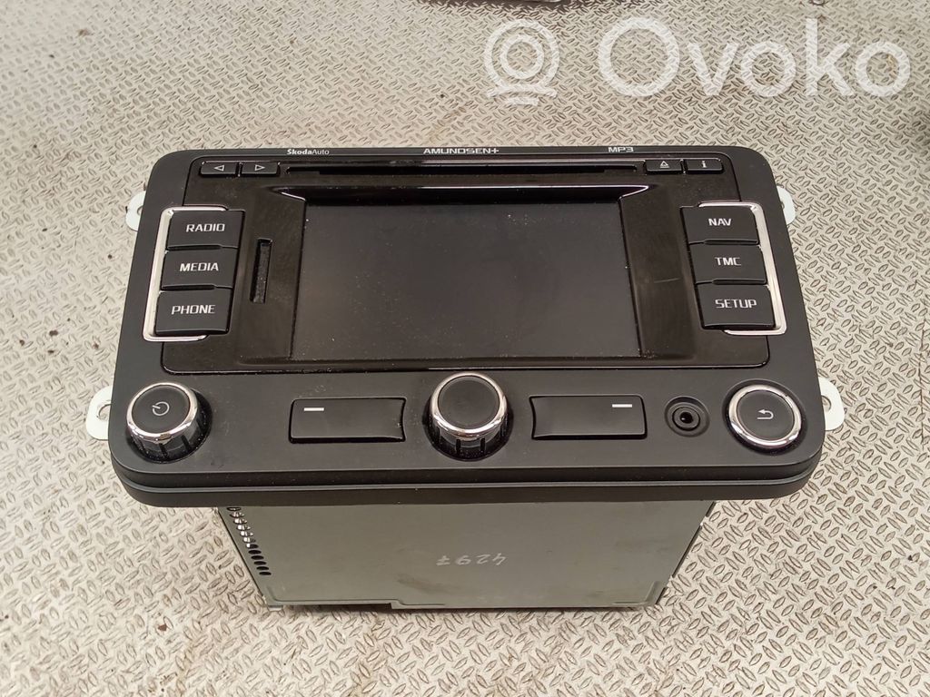 Radio / CD-Player / DVD-Player / Navigation   3T0035192B
