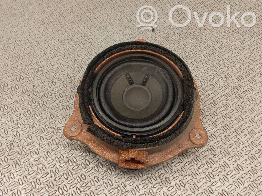 Audi A6 S6 C6 4F Etuoven kaiutin 
