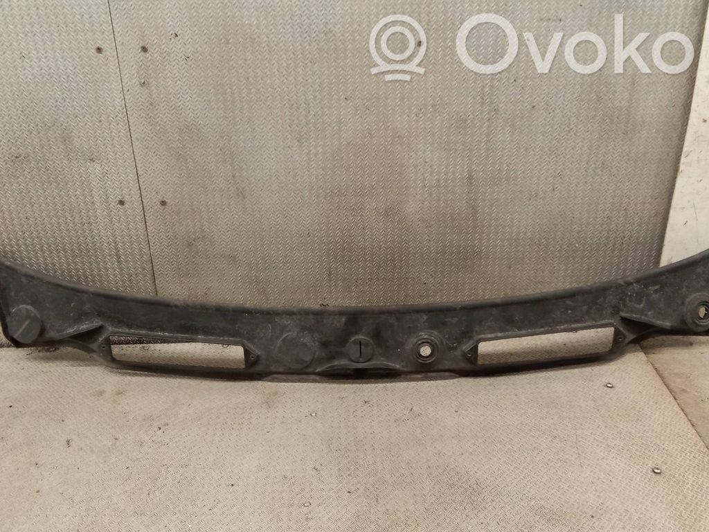BMW 1 E81 E87 Wiper trim 