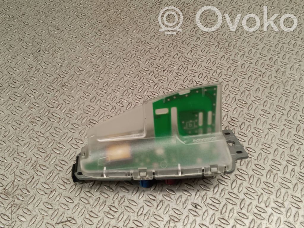 BMW 3 E90 E91 Antenna GPS