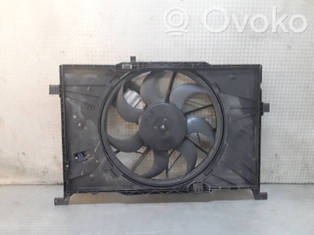 Mercedes-Benz B W245 Elektryczny wentylator chłodnicy 