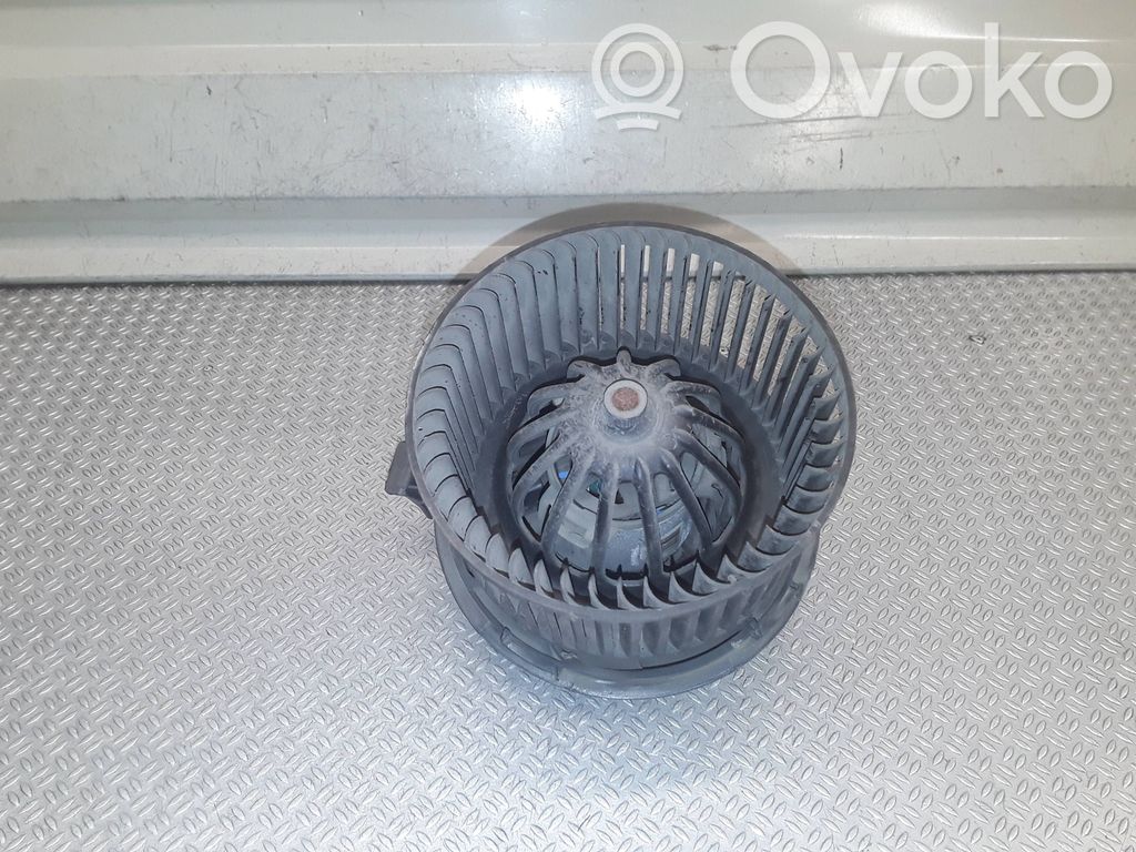 Nissan Note (E11) Mazā radiatora ventilators 