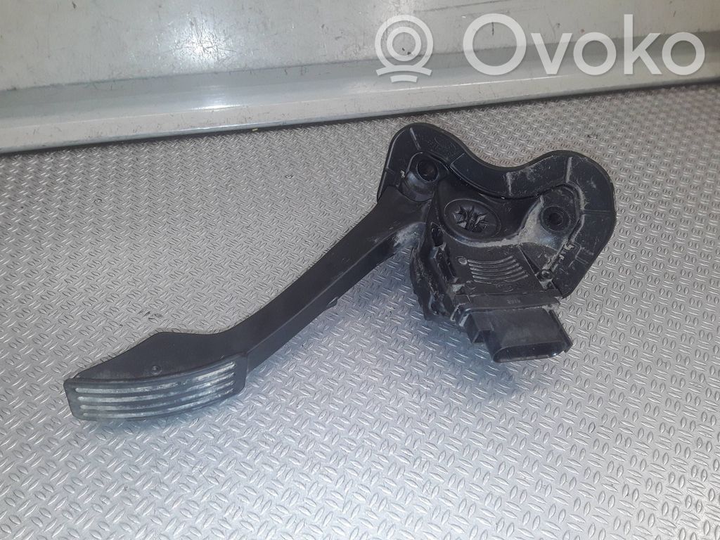 Accelerator throttle pedal   CC119F836AA,6PV00923821