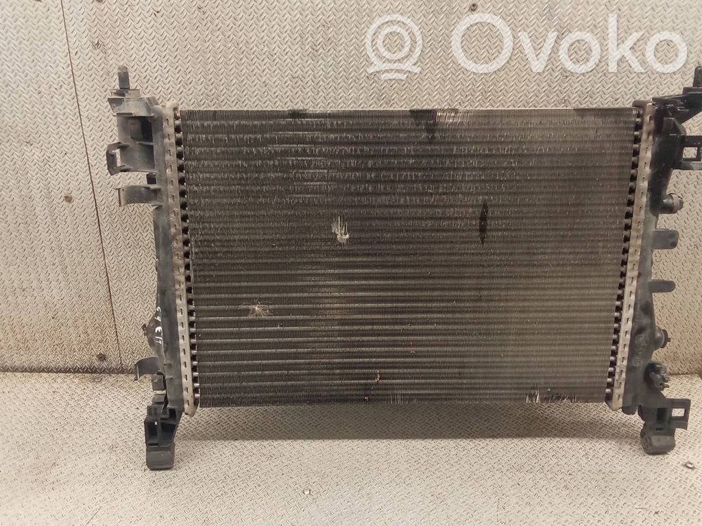 Opel Corsa D Chłodnica 