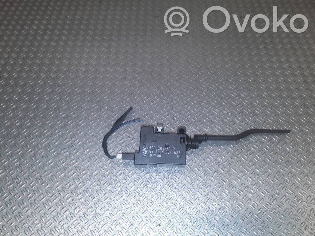 Polttoainetankin korkin lukon moottori   6987633