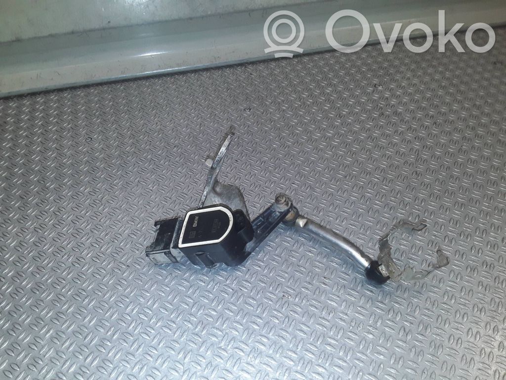Ajovalon korkeusanturi   6763735