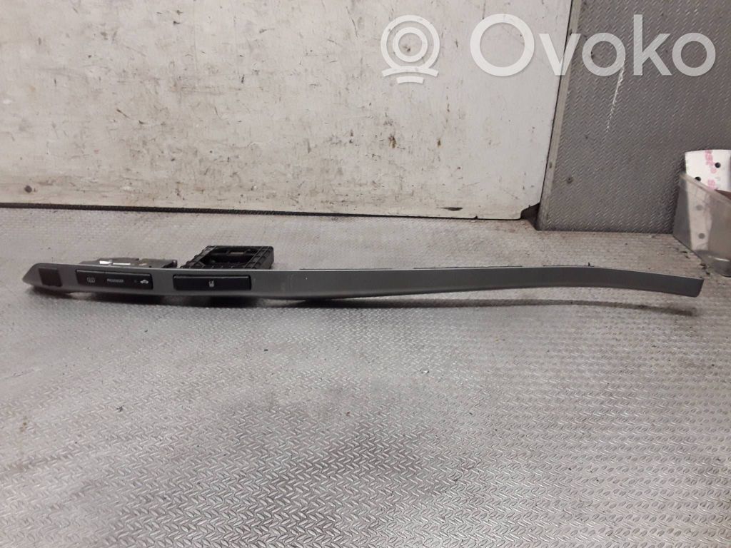 Toyota Avensis T250 Ramă ornament torpedou bord 