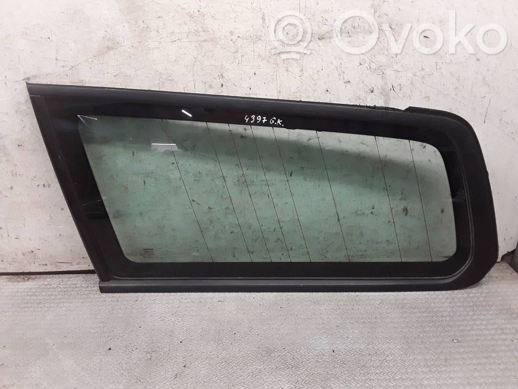 Vidrio lateral trasero