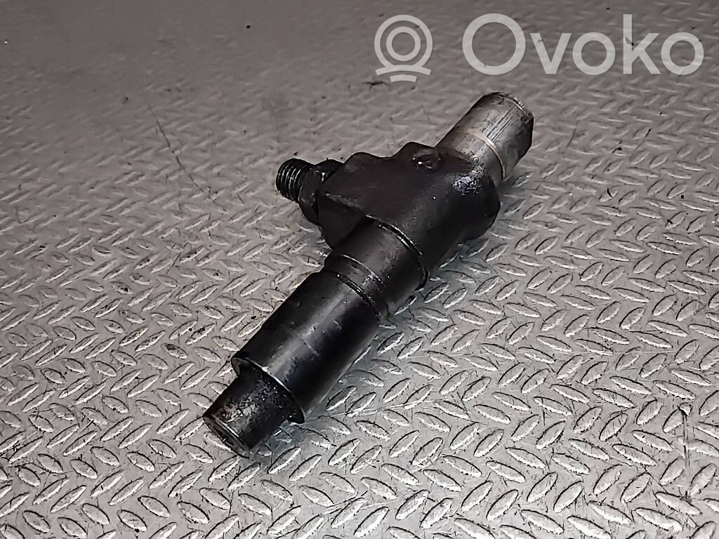 Renault Trafic I Injektor Einspritzdüse 