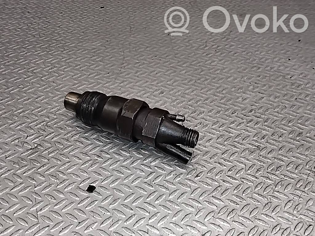 Renault Trafic I Injektor Einspritzdüse 