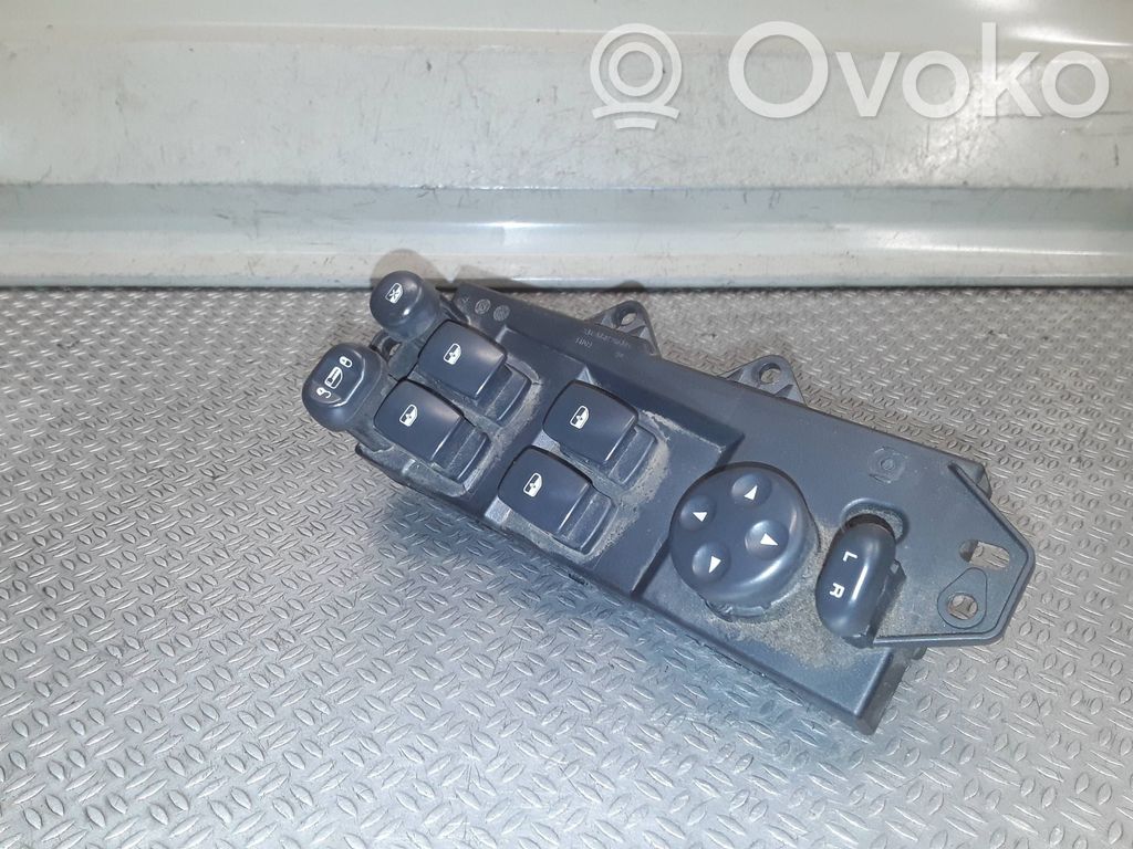 Chrysler Pacifica Electric window control switch 