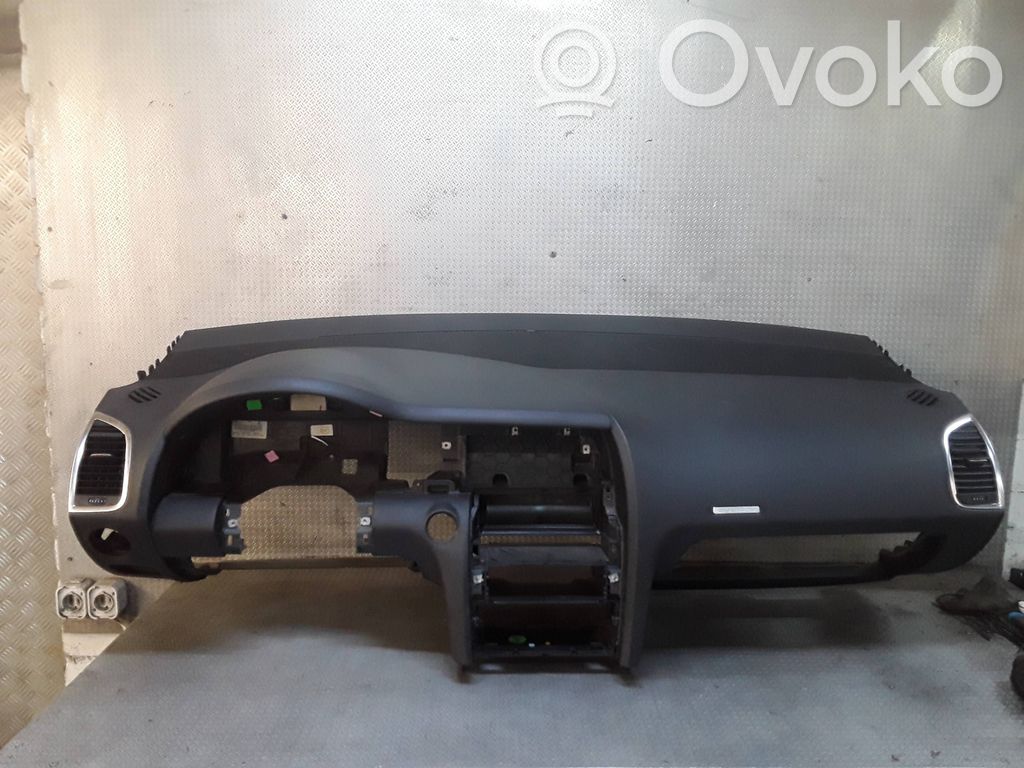 Dashboard   4L1858041