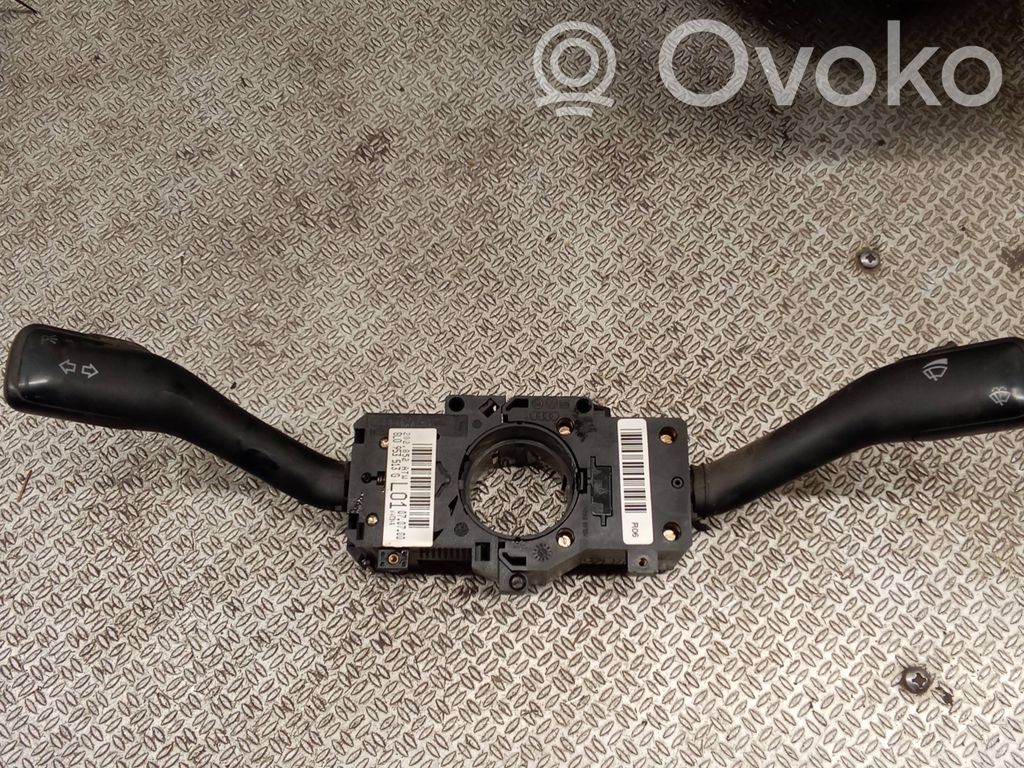 Audi A2 Leva/interruttore dell’indicatore di direzione e tergicristallo 