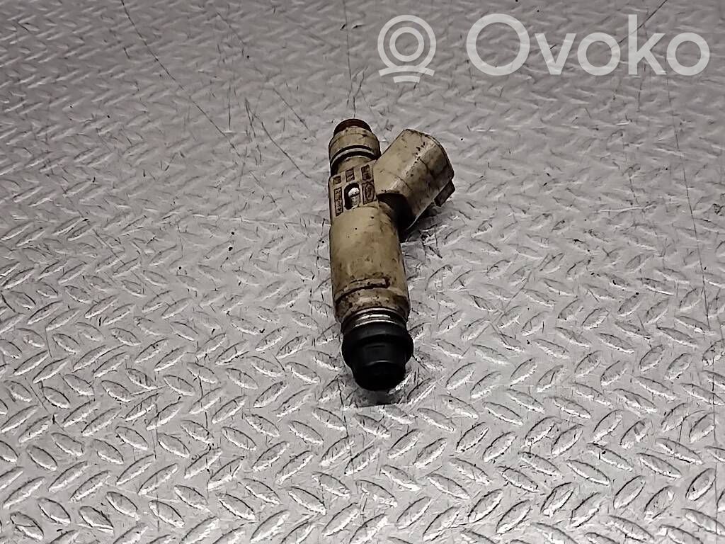 Ford Mondeo Mk III Fuel injector 