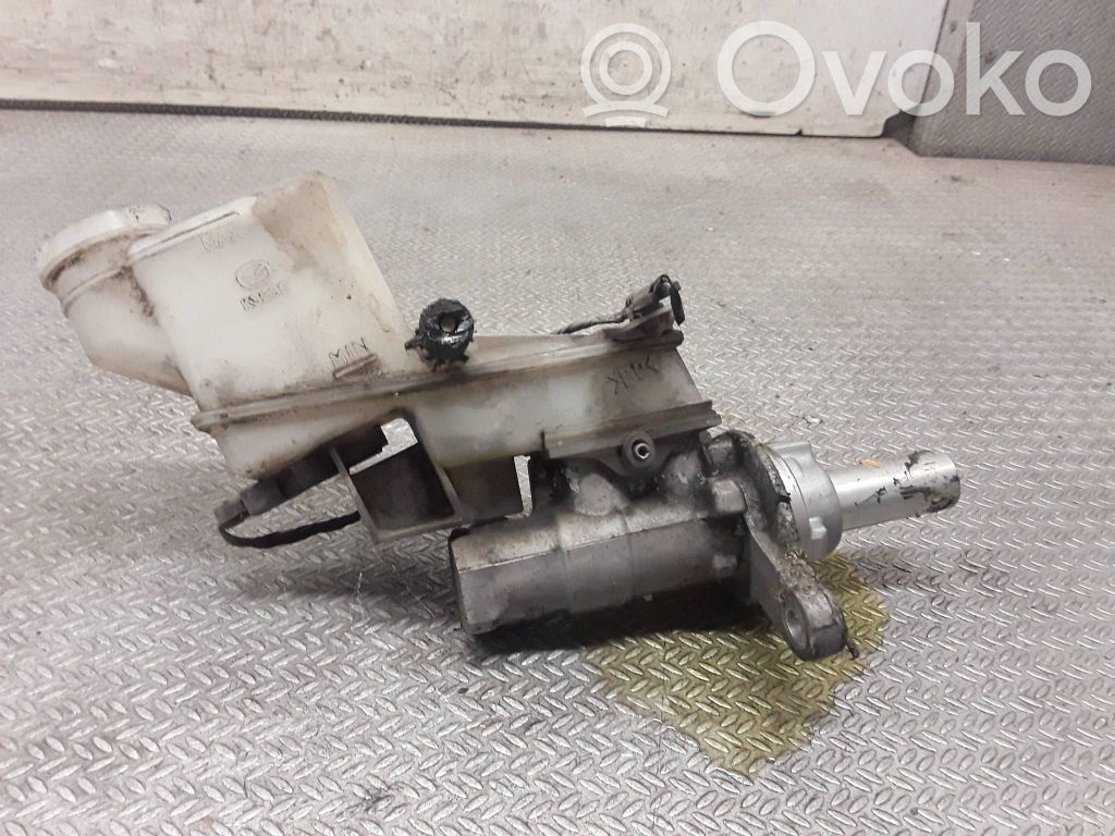 Master brake cylinder   K3239
