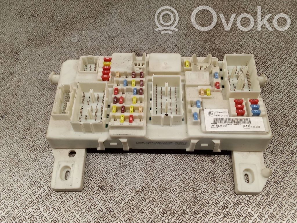 Ford Focus Fuse module 
