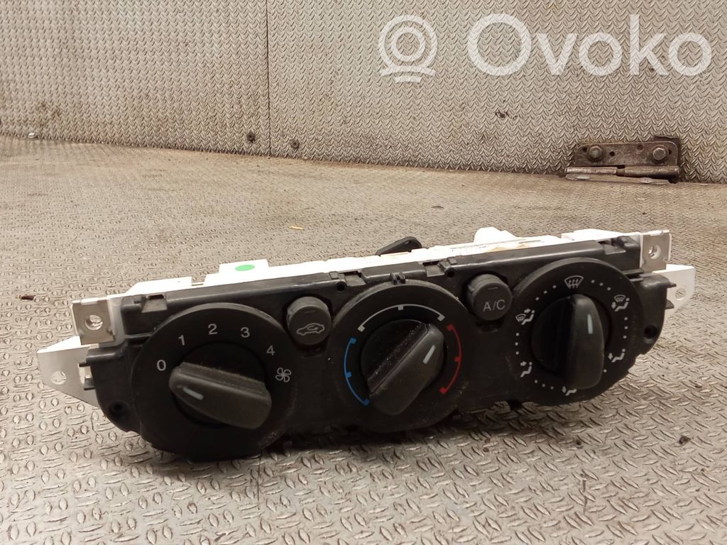 Ford Focus Climate control unit 