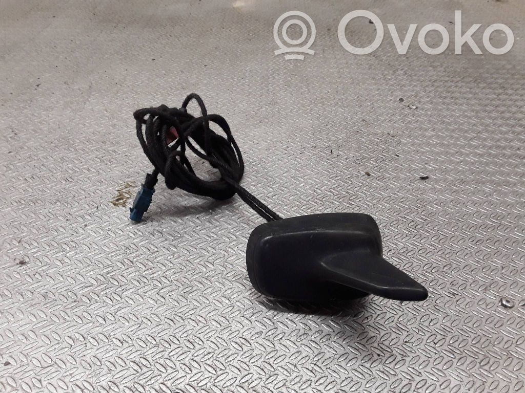 GPS-pystyantenni   4F5035503P