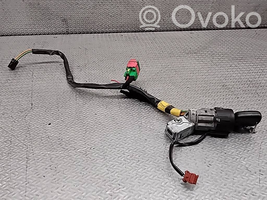Citroen C3 Užvedimo spynelė 