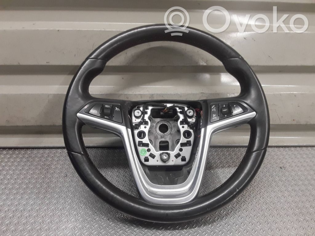 Steering wheel   13306885