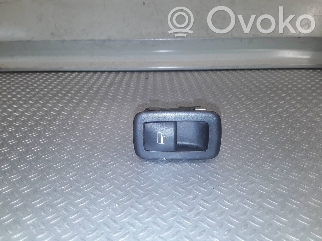 Dodge Nitro Electric window control switch 