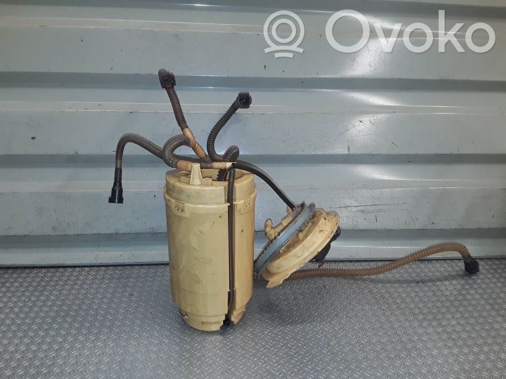 Audi Q7 4L Bomba interna de combustible 