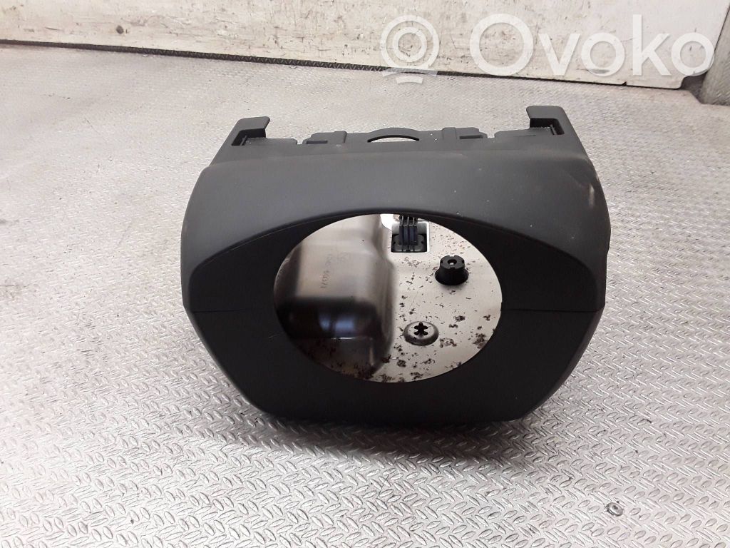 Ohjauspyörän pylvään verhoilu   KD4560221