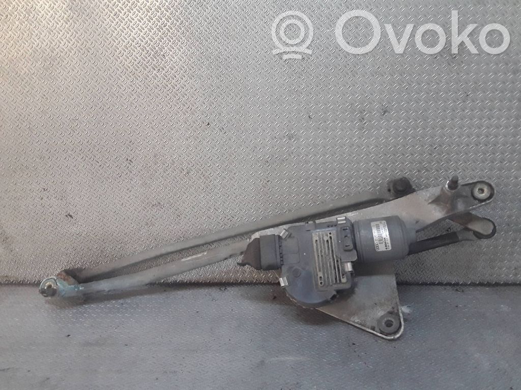 Audi A8 S8 D3 4E Etupyyhkimen vivusto ja moottori 