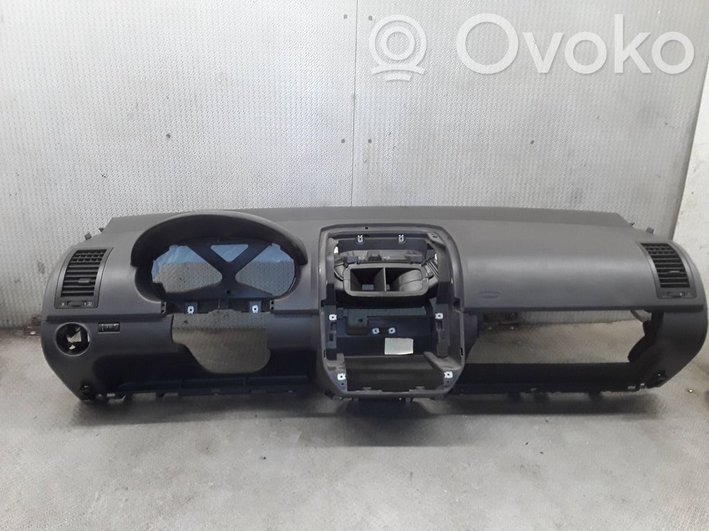 Volkswagen Polo IV 9N3 Panelė 