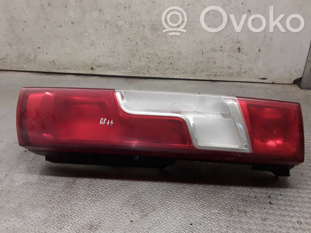 Rear/tail lights