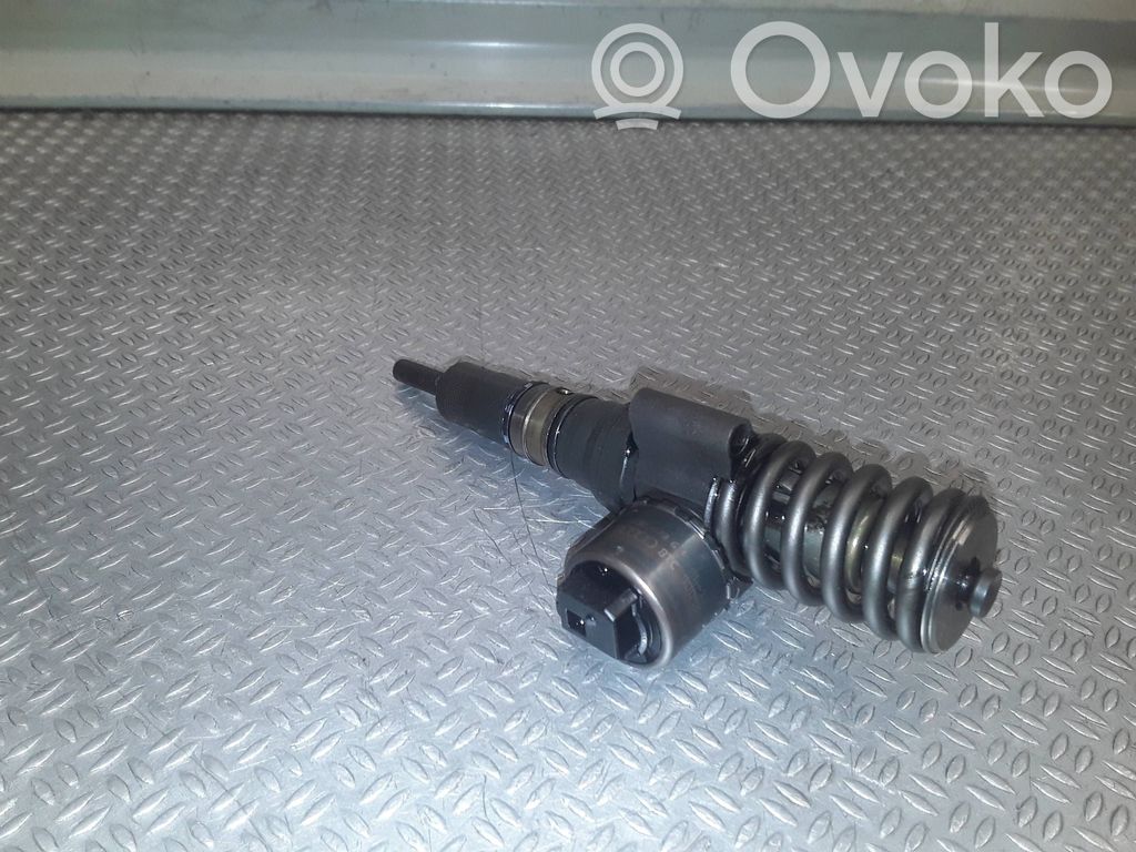 Fuel injector   03G130073G,0414720404