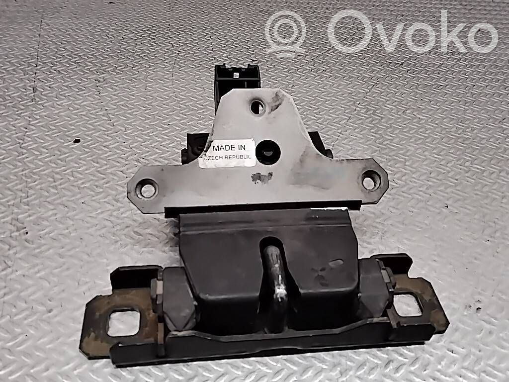 Volvo V50 Tailgate/trunk/boot lock/catch/latch 