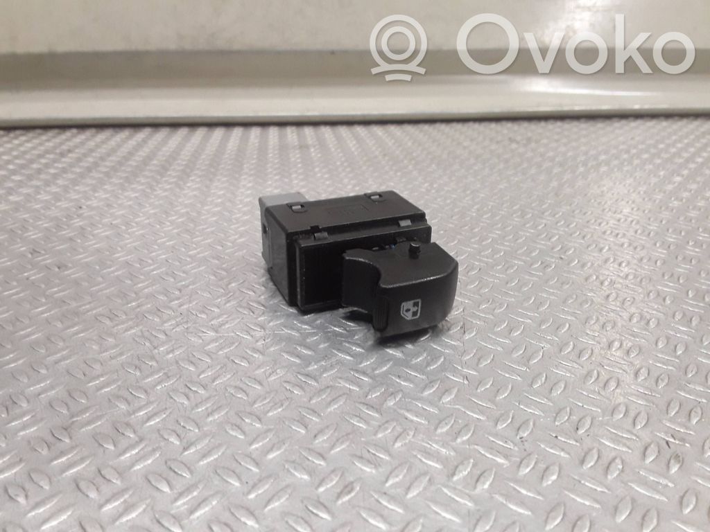 Chevrolet Spark Electric window control switch 