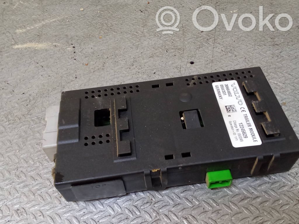 Unidad de control/módulo de la barra de remolque   30664652,12245629