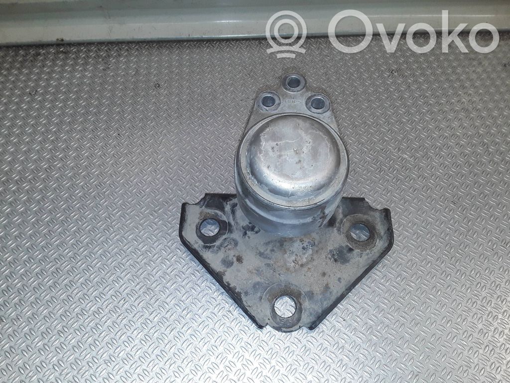 Ford Fusion Engine mount bracket 