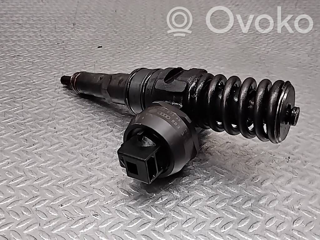 Injektor Einspritzdüse   038130073AK