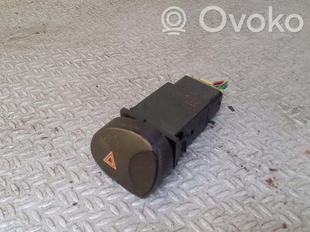Hyundai H-1, Starex, Satellite Botón interruptor de luz de peligro 