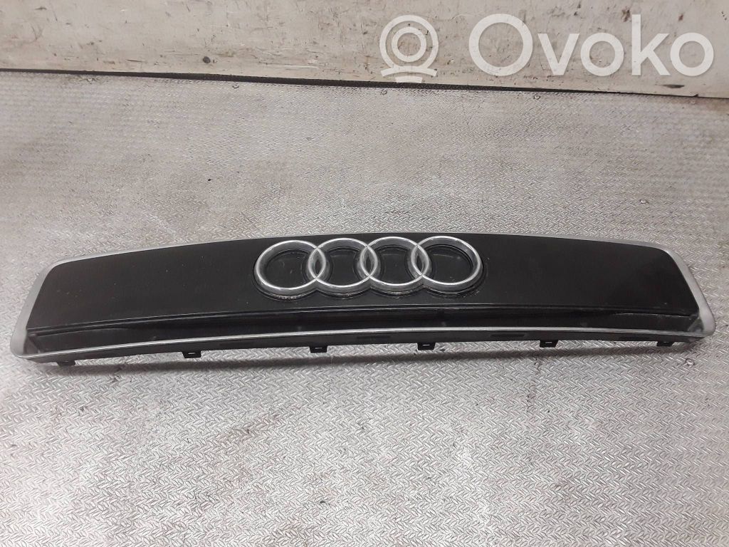Audi A2 Front bumper upper radiator grill 