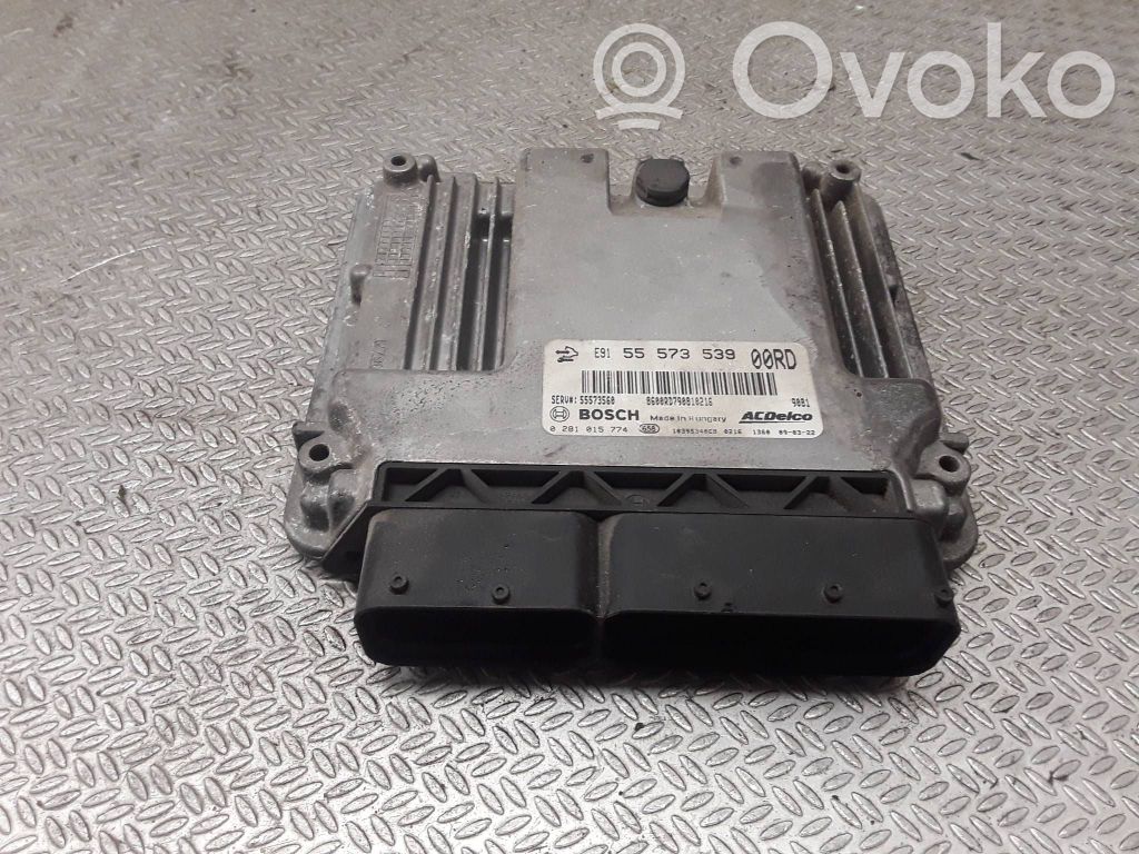 Sterownik / Moduł ECU   55573539,0281015774