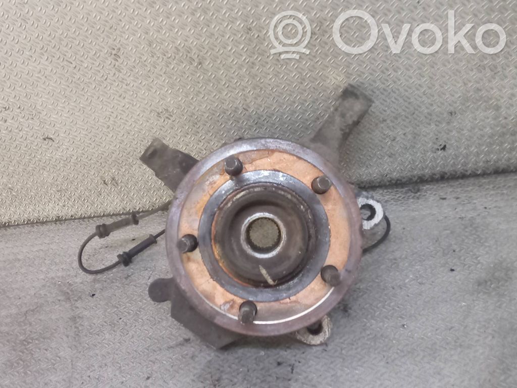 Front wheel hub spindle knuckle